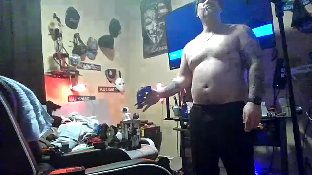 Snapshot of TwoFarty240 chatting on 13, 1, 2026 TwoFarty240 online show from 13, 1, 2026