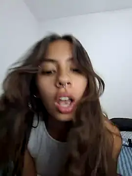 Snapshot of Jazmin-Cerezita chatting on 6, 2, 2025 Jazmin-Cerezita online show from 6, 2, 2025