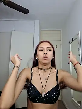 Snapshot of Jazmin-Cerezita chatting on 2, 11, 2025 Jazmin-Cerezita online show from 2, 11, 2025