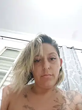 baixinhaloira online show from 22, 12, 2024