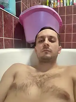 Snapshot of Kondzio chatting on 15, 12, 2024 Kondzio online show from 15, 12, 2024