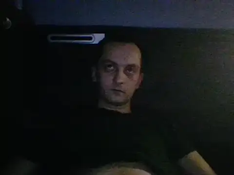 Snapshot of Kondzio chatting on 11, 3, 2025 Kondzio online show from 11, 3, 2025