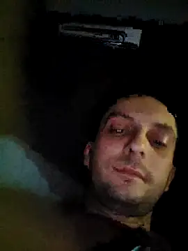 Snapshot of Kondzio chatting on 11, 10, 2025 Kondzio online show from 11, 10, 2025