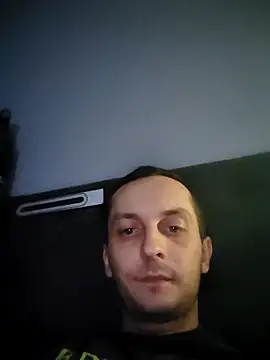 Snapshot of Kondzio chatting on 30, 10, 2025 Kondzio online show from 30, 10, 2025