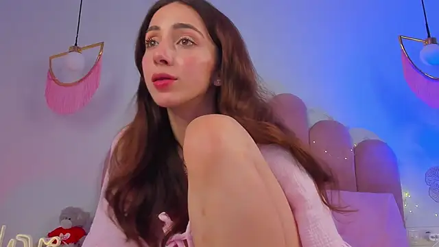 Snapshot of ElsaYoung chatting on 15, 3, 2025 ElsaYoung online show from 15, 3, 2025