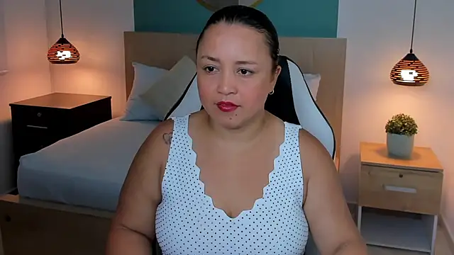 linda rios  online show from 10, 1, 2025