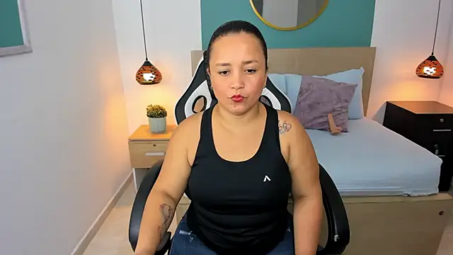 linda rios  online show from 12, 2, 2025