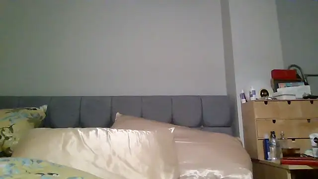 Englishhotwife4u online show from 27, 12, 2024