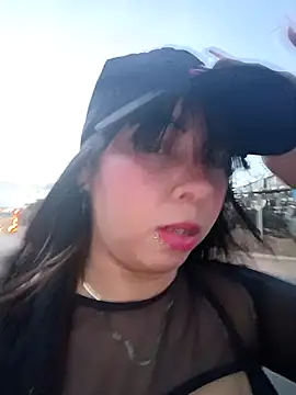 Snapshot of KathaDanger chatting on 1, 10, 2025 KathaDanger online show from 1, 10, 2025