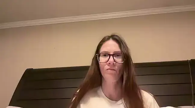 yourstrulylivy69 online show from 13, 12, 2024