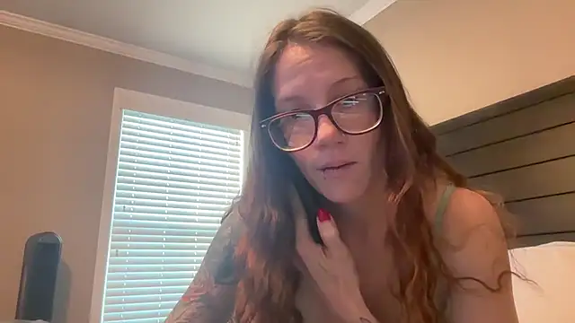 yourstrulylivy69 online show from 21, 2, 2025