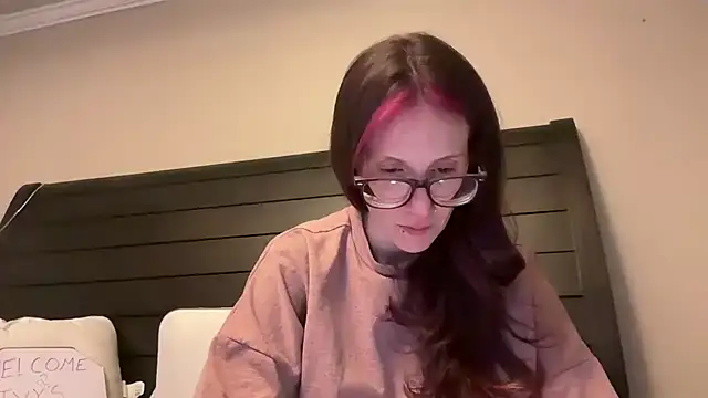 yourstrulylivy69 online show from 7, 3, 2025