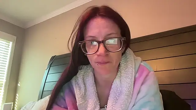 yourstrulylivy69 online show from 10, 3, 2025