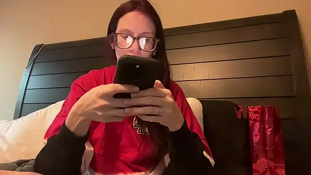 yourstrulylivy69 online show from 11, 3, 2025