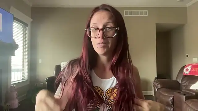 yourstrulylivy69 online show from 16, 9, 2025