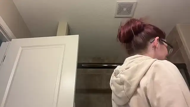 yourstrulylivy69 online show from 30, 9, 2025