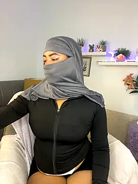 Snapshot of jazmin_anbar chatting on 12, 11, 2025 jazmin anbar online show from 12, 11, 2025