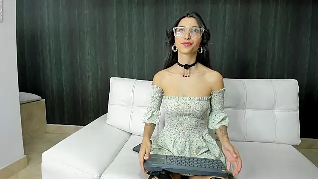 Snapshot of Milaspetite chatting on 20, 1, 2025 Milaspetite online show from 20, 1, 2025