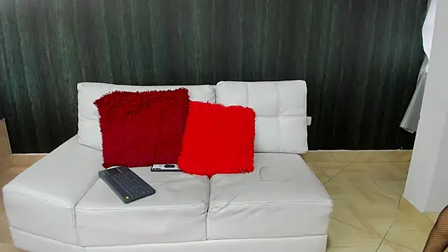 Snapshot of Milaspetite chatting on 27, 1, 2025 Milaspetite online show from 27, 1, 2025