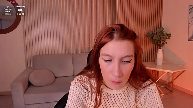 MiaFarrell  online show from 8, 2, 2026