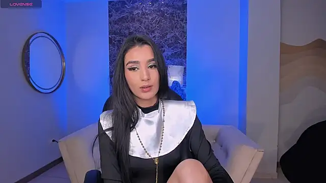 BellaCarteer  online show from 31, 10, 2025