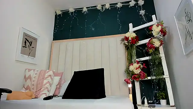 africa holmes online show from 11, 11, 2025