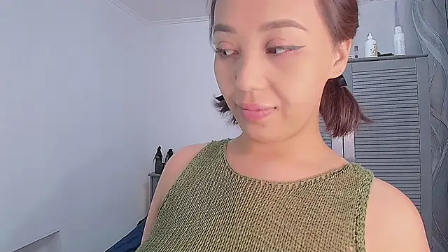 PurrrfectMiko online show from 1, 11, 2025