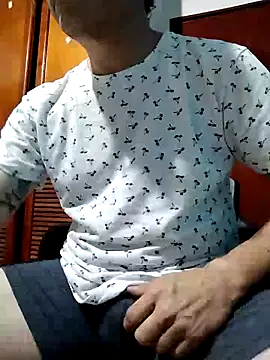 Bombi22 online show from 19, 12, 2024