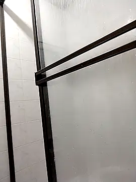 Bombi22 online show from 11, 9, 2025