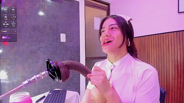 Snapshot of violett_collins_ chatting on 20, 2, 2026 violett collins online show from 20, 2, 2026