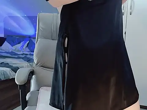 Eva-Public online show from 13, 1, 2025