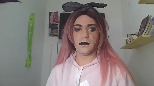 lunaxxxtreme online show from 4, 11, 2025