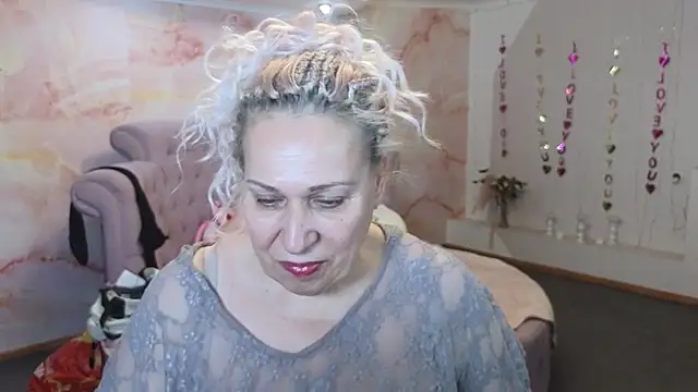 Penelope Pinky online show from 3, 11, 2025