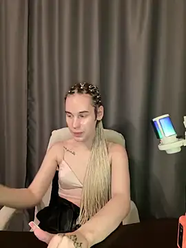 Snapshot of Cassie_Bae chatting on 22, 12, 2024 Cassie Bae online show from 22, 12, 2024