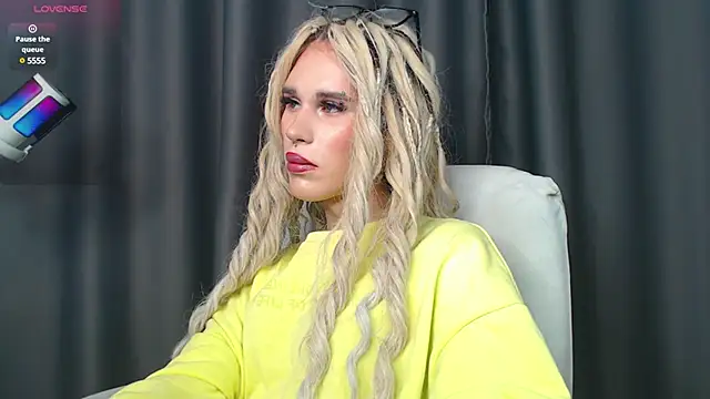 Snapshot of Cassie_Bae chatting on 14, 1, 2025 Cassie Bae online show from 14, 1, 2025