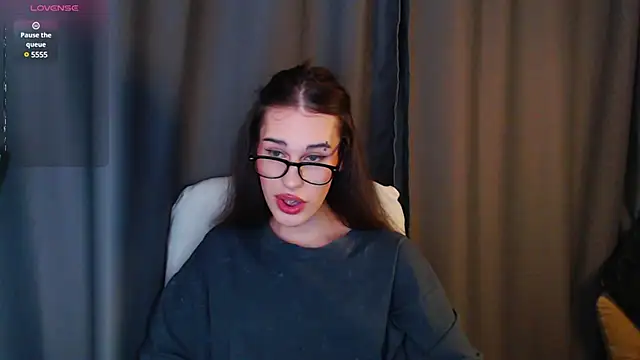 Snapshot of Cassie_Bae chatting on 2, 3, 2025 Cassie Bae online show from 2, 3, 2025