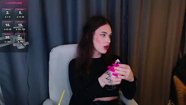 Snapshot of Cassie_Bae chatting on 4, 3, 2025 Cassie Bae online show from 4, 3, 2025