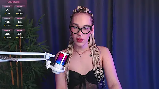 Cassie Bae online show from 8, 1, 2026