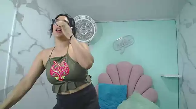 Snapshot of karime_sexygirl chatting on 19, 1, 2025 karime sexygirl online show from 19, 1, 2025