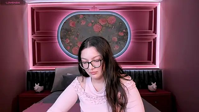 ZarifaBev online show from 5, 11, 2025