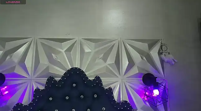 kitty pervertedx online show from 1, 2, 2025