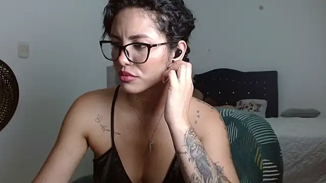 Snapshot of Sexy_Lia_ chatting on 6, 2, 2026 Sexy Lia online show from 6, 2, 2026