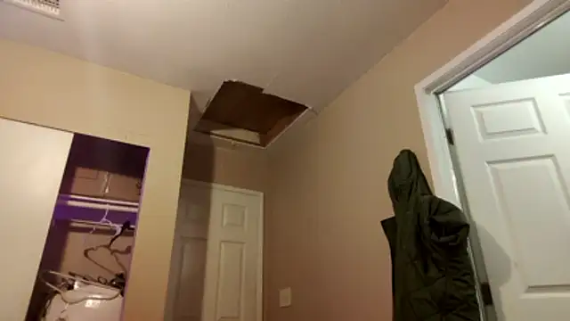 Huntzg23 online show from 18, 12, 2025