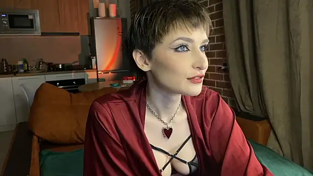 Cristmass princess online show from 27, 2, 2025