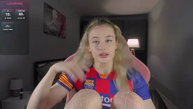 Snapshot of Molly_Toads chatting on 19, 1, 2025 Molly Toads online show from 19, 1, 2025