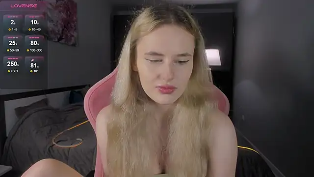 Snapshot of Molly_Toads chatting on 20, 1, 2025 Molly Toads online show from 20, 1, 2025