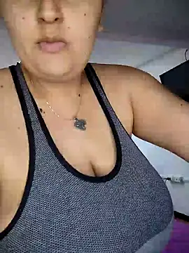 Miss balloonsmila online show from 20, 1, 2025