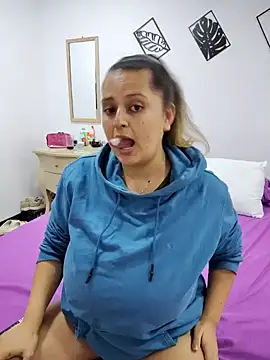 Miss balloonsmila online show from 5, 2, 2025