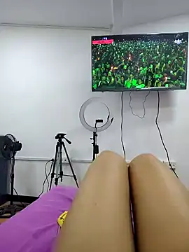 Miss balloonsmila online show from 6, 2, 2025