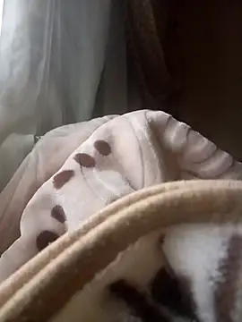 Snapshot of Miamix2 chatting on 20, 10, 2025 Miamix2 online show from 20, 10, 2025